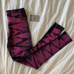 NUX Tie Dye Seamless Ankle Legging - NWT